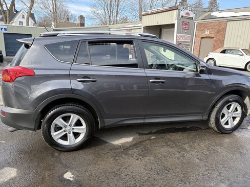 Used 2013 Toyota RAV4 XLE image 7
