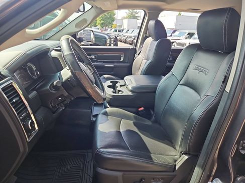 Used 2016 RAM 1500 Laramie w/ Convenience Group AWD/4WD image 12