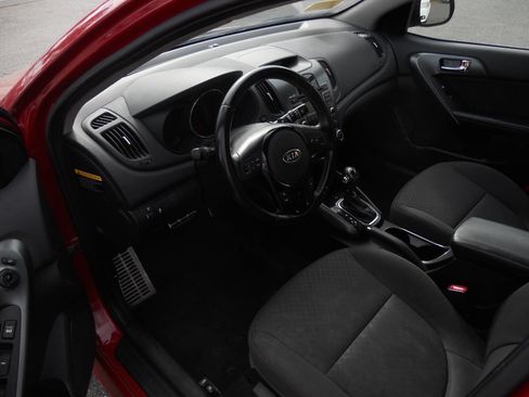 Used 2013 Kia Forte SX image 5