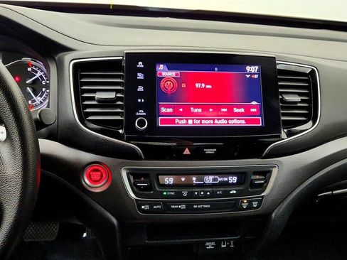 Used 2021 Honda Ridgeline Sport image 17