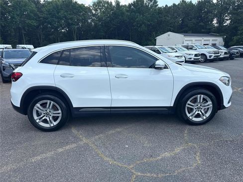 Used 2022 Mercedes-Benz GLA 250 4MATIC image 5
