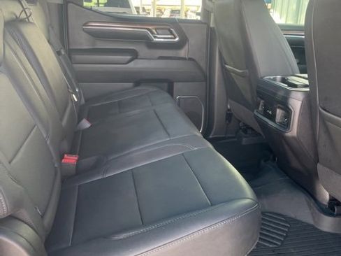 Used 2024 Chevrolet Silverado 1500 LT Trail Boss w/ Convenience Package II image 9