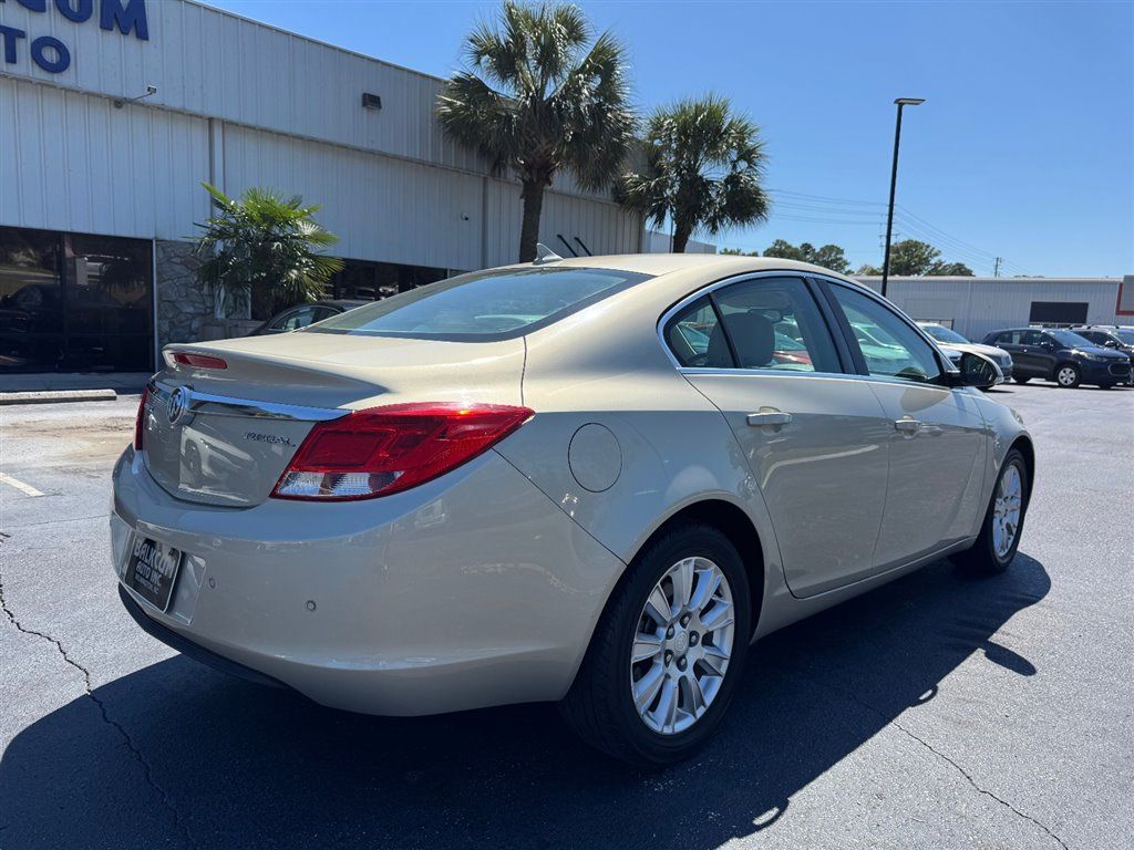 Used 2013 Buick Regal Leather FWD image 8