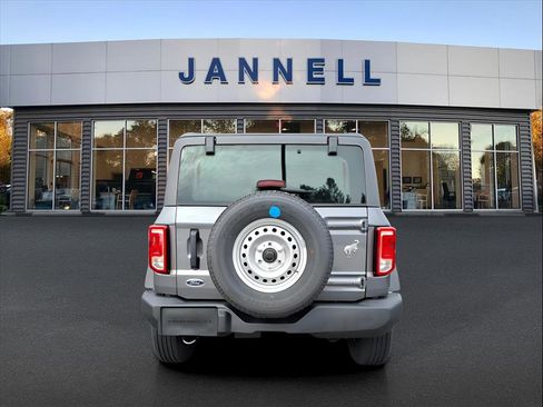 New 2025 Ford Bronco 2-Door image 6