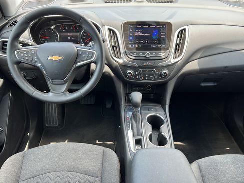 Used 2024 Chevrolet Equinox LT FWD image 11