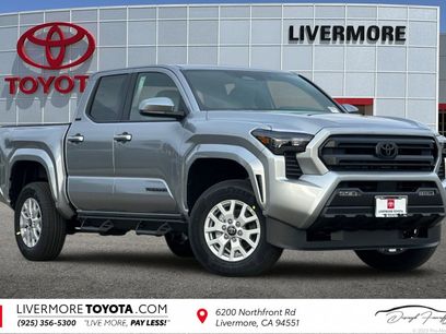New 2025 Toyota Tacoma SR5