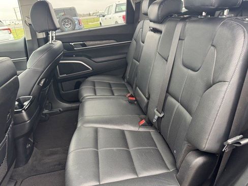Used 2022 Kia Telluride EX image 28