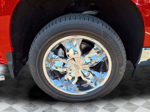 Used 2024 Chevrolet Silverado 1500 LT w/ LPO, Dark Essentials Package AWD/4WD image 9