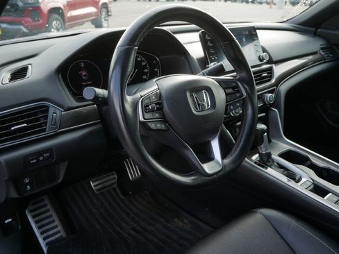 Used 2019 Honda Accord Sport image 16