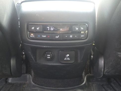 Used 2024 Hyundai Palisade Limited FWD image 22