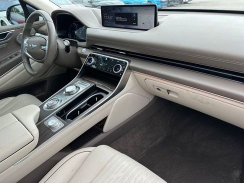 Used 2023 Genesis GV80 2.5T w/ Prestige Package image 9