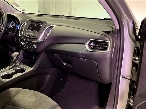 Used 2024 Chevrolet Equinox LT image 25