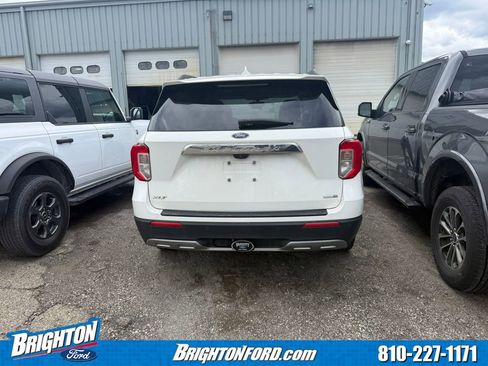 Used 2020 Ford Explorer XLT w/ Equipment Group 202A AWD/4WD image 5