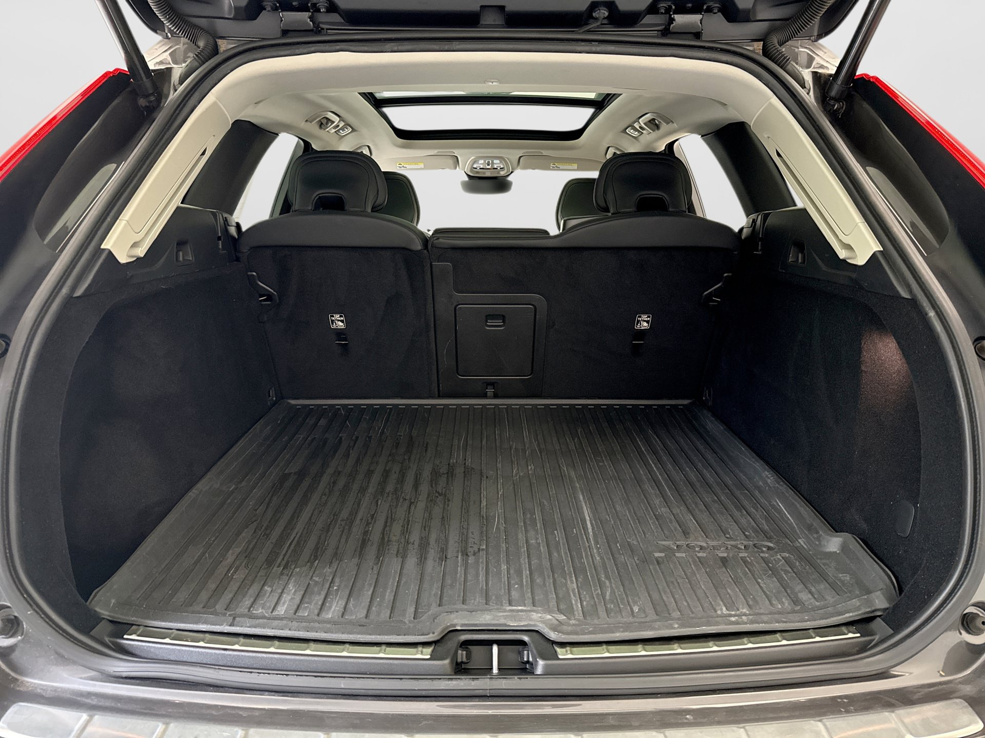 Used 2022 Volvo XC60 B5 Inscription w/ Climate Package AWD/4WD image 20