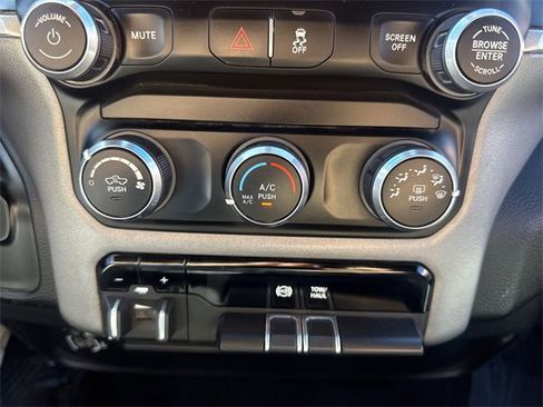 Used 2023 RAM 2500 Big Horn w/ Level 1 Equipment Group image 18