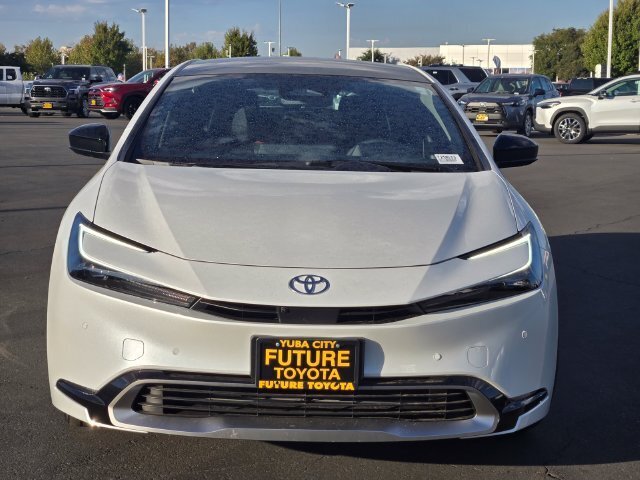 New 2027 Toyota Prius Plug-In Hybrid FWD image 2