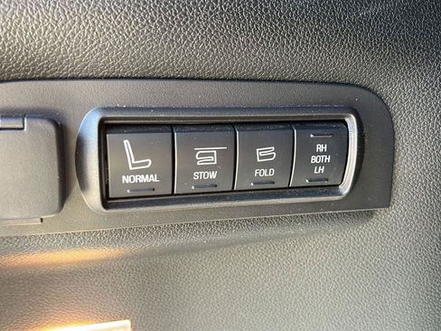 Used 2018 Ford Explorer Limited FWD image 28
