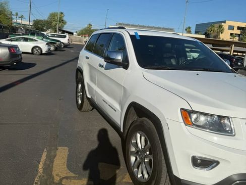 Used 2016 Jeep Grand Cherokee Limited AWD/4WD image 3