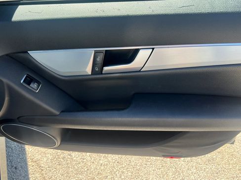 Used 2012 Mercedes-Benz C 250 Sedan image 25