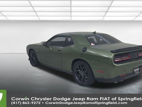Used 2022 Dodge Challenger R/T image 11