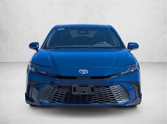 Used 2025 Toyota Camry SE w/ Multimedia Upgrade Package FWD video 2