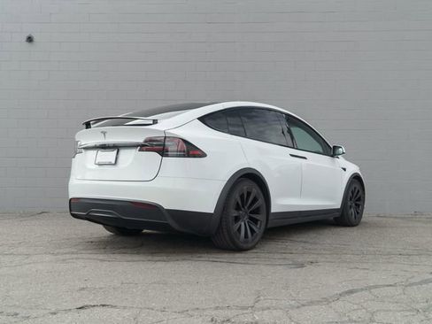 Used 2022 Tesla Model X image 7