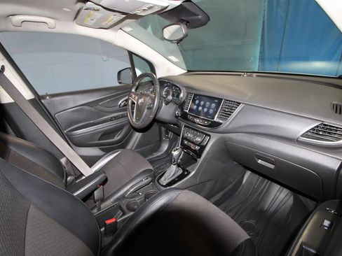 Used 2018 Buick Encore Preferred FWD image 18