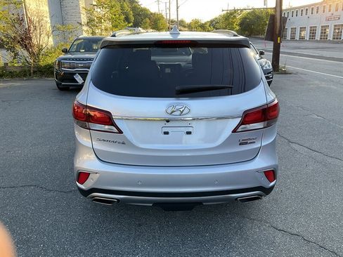 Used 2017 Hyundai Santa Fe Limited w/ Cargo Package AWD/4WD image 6