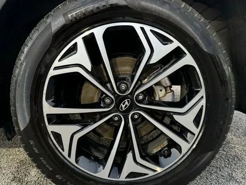 Used 2019 Hyundai Santa Fe FWD image 16