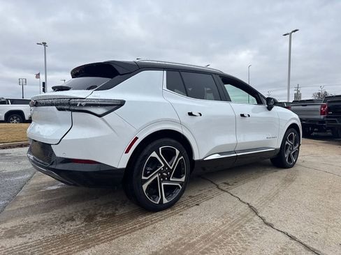 New 2026 Chevrolet Equinox EV LT image 7