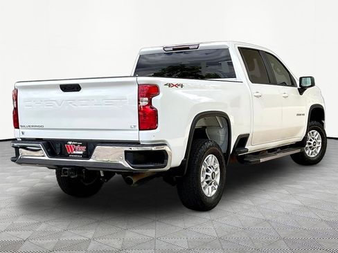 Used 2022 Chevrolet Silverado 2500 LT AWD/4WD image 6