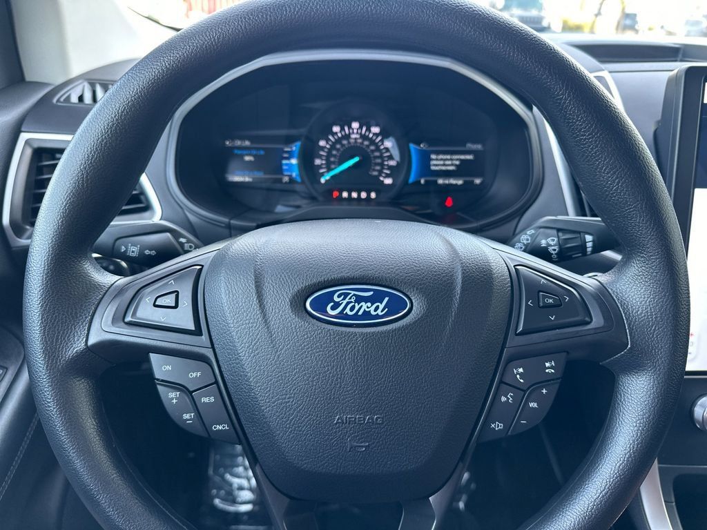 Used 2024 Ford Edge SE w/ Black Appearance Package AWD/4WD image 27