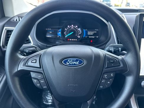 Used 2024 Ford Edge SE w/ Black Appearance Package AWD/4WD image 27