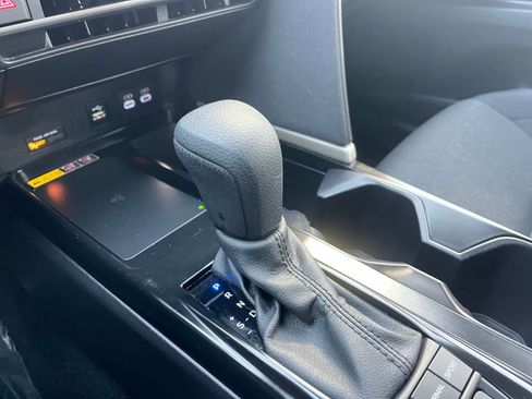 Used 2025 Toyota Camry LE image 40