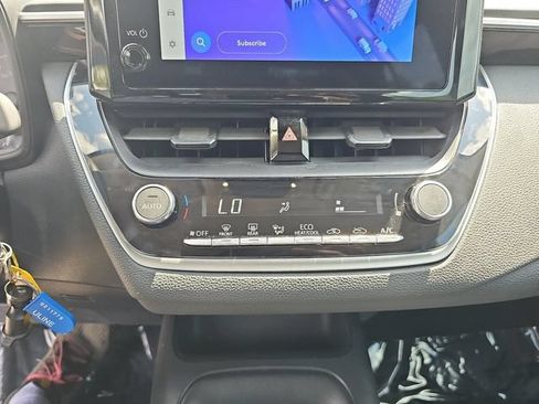 Used 2024 Toyota Corolla LE FWD image 21