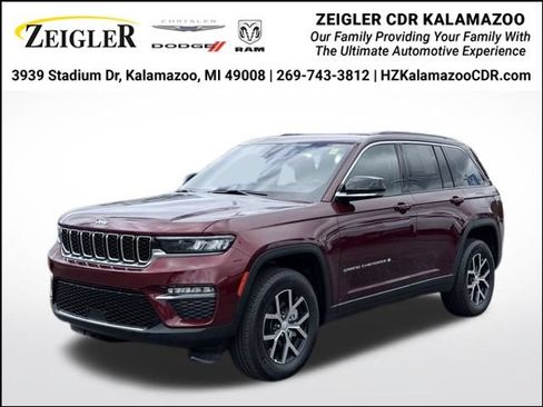 Certified 2025 Jeep Grand Cherokee Limited AWD/4WD image 1