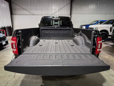 Used 2019 RAM 3500 Laramie AWD/4WD image 7