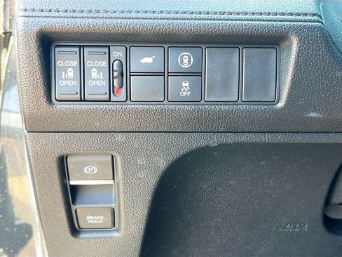 Used 2024 Honda Odyssey Sport image 10