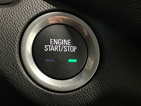 Used 2023 Chevrolet Equinox LT AWD/4WD image 30