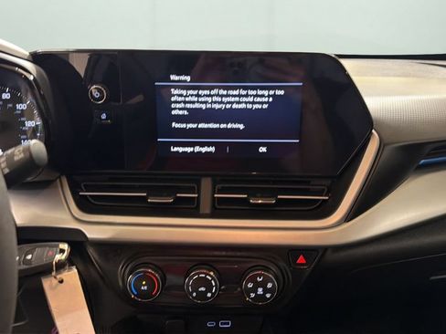 Used 2026 Chevrolet Trax LS FWD image 11
