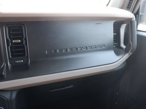 Used 2023 Ford Bronco Big Bend AWD/4WD image 17