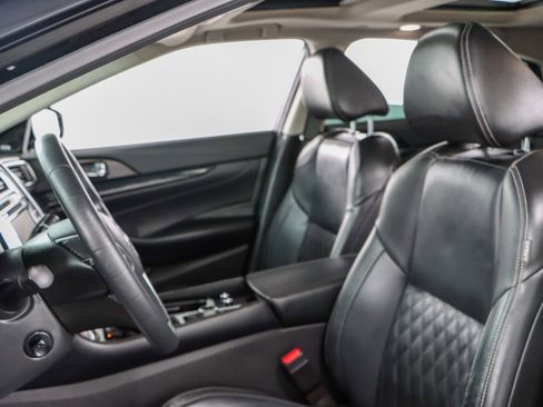 Used 2023 Nissan Maxima Platinum w/ Sport Mat Group image 25