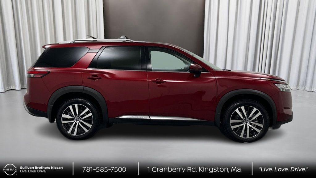 Certified 2024 Nissan Pathfinder Platinum AWD/4WD image 4