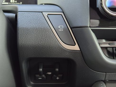 Certified 2025 Lexus GX 550 Overtrail image 59