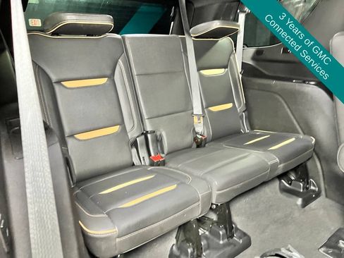 Used 2023 GMC Yukon AT4 w/ AT4 Premium Package AWD/4WD image 23
