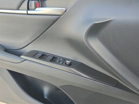 Used 2023 Toyota Camry XSE image 12