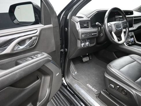 Used 2022 GMC Yukon Denali AWD/4WD image 8