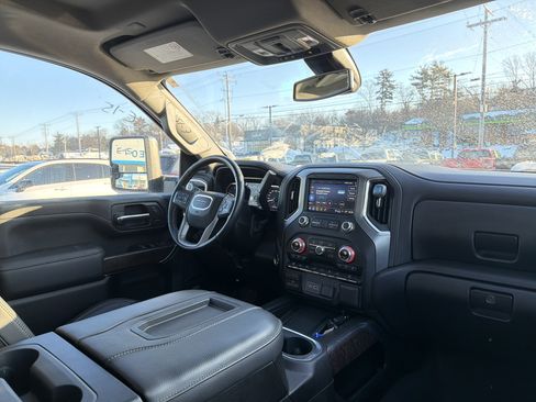 Used 2022 GMC Sierra 2500 Denali image 16