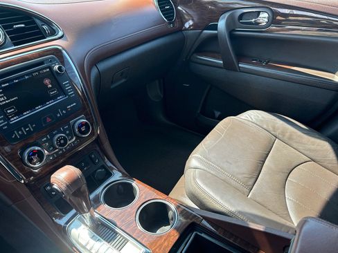Used 2014 Buick Enclave Premium AWD/4WD image 23