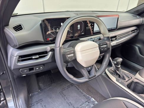 Used 2025 Kia K4 GT-Line w/ GT-Line Premium Package FWD image 13